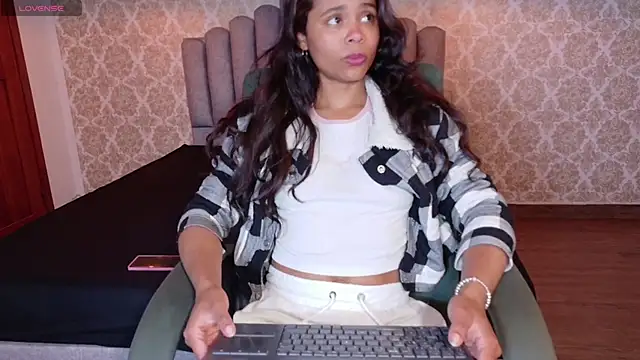 Kristall 06 online show from 10.28.25