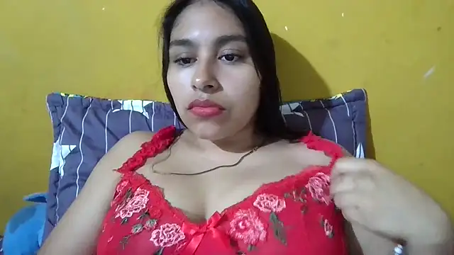 Snapshot of zairabreze chatting on 10.11.25 zairabreze online show from 10.11.25