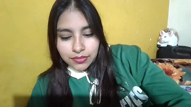 Snapshot of zairabreze chatting on 11.14.25 zairabreze online show from 11.14.25