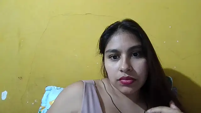 Snapshot of zairabreze chatting on 11.24.25 zairabreze online show from 11.24.25