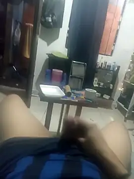 Snapshot of Ardillaxxxx199 chatting on 12.14.25 Ardillaxxxx199 online show from 12.14.25