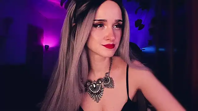 Snapshot of MistressJolie chatting on 11.29.25 MistressJolie online show from 11.29.25