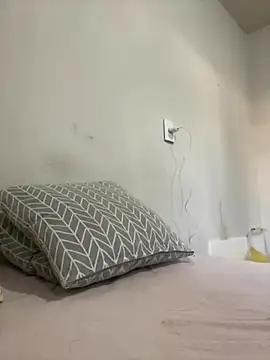 Katianesantos online show from 10.15.25