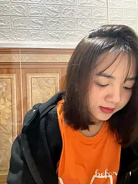 Lonnina online show from 10.27.25