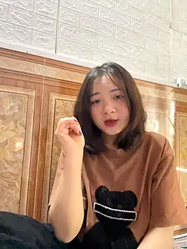 Lonnina online show from 10.29.25