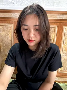 Lonnina online show from 10.30.25