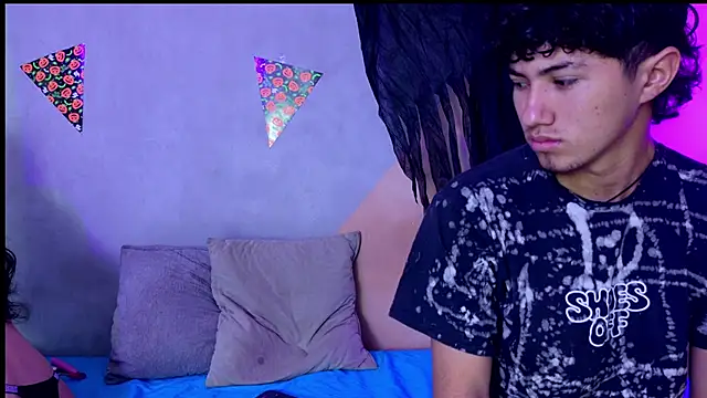 Laura and Kevin online show from 11.04.25