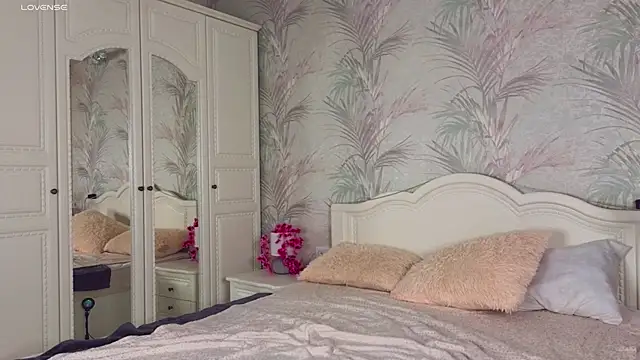 Avyrium online show from 09.08.25