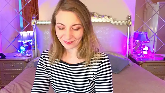 Katherine Loveau online show from 11.25.25