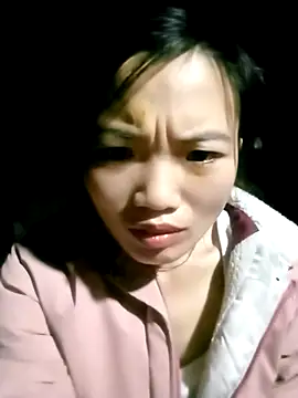 ngan-cute online show from 11.05.25