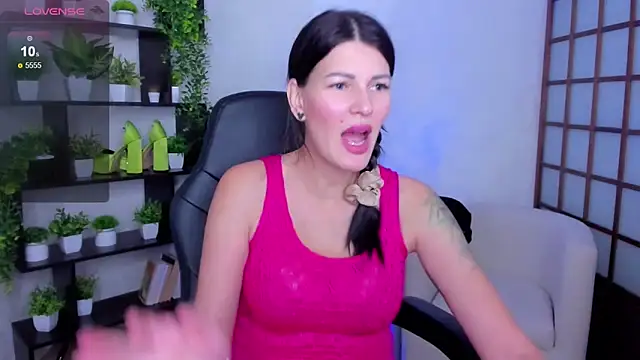 O1d Lady online show from 10.10.25