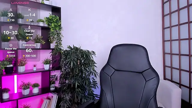 O1d Lady online show from 11.14.25