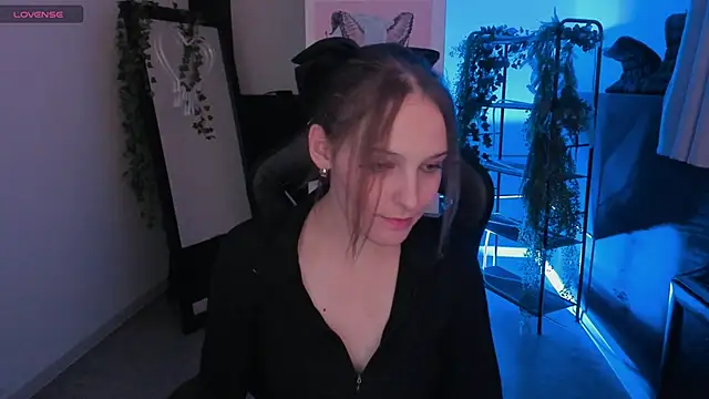 JenniferKiim online show from 10.27.25