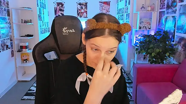 JenniferKiim online show from 02.21.26