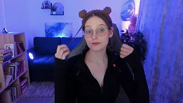 JenniferKiim online show from 02.23.26