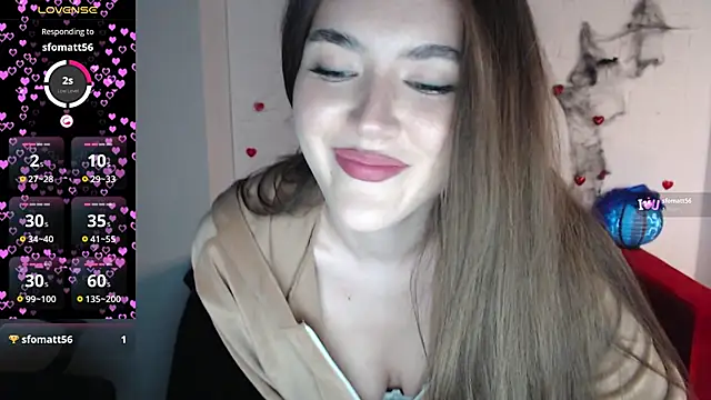 Snapshot of VictiriaDax chatting on 10.30.25 VictiriaDax online show from 10.30.25