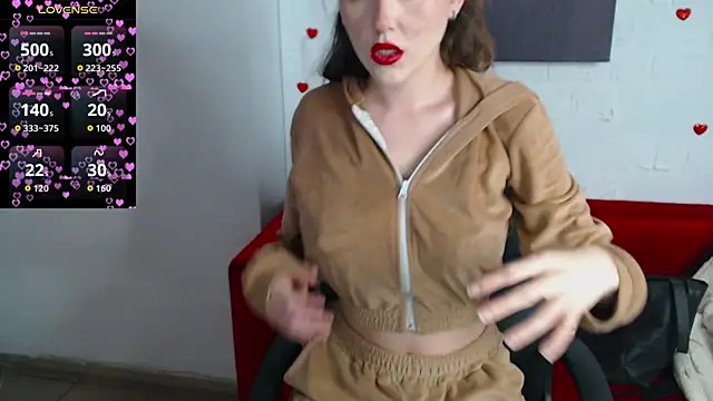 Snapshot of VictiriaDax chatting on 11.22.25 VictiriaDax online show from 11.22.25