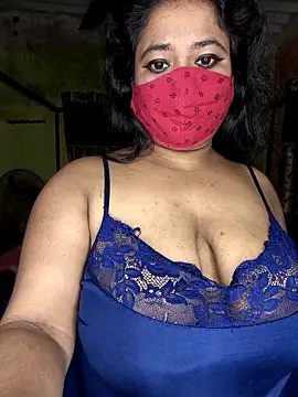 Smile-quien online show from 11.13.25