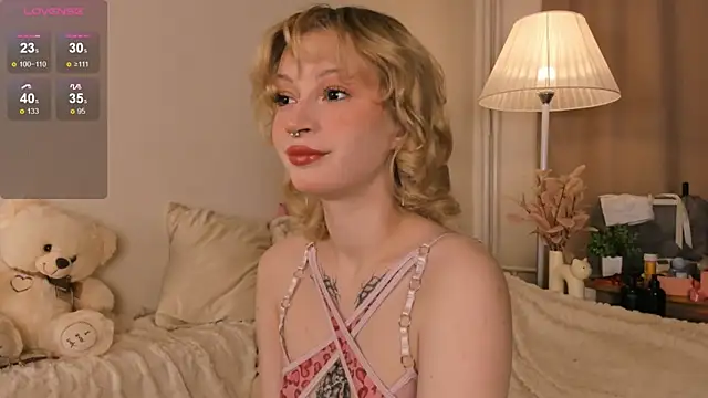 EfieFrye online show from 10.31.25