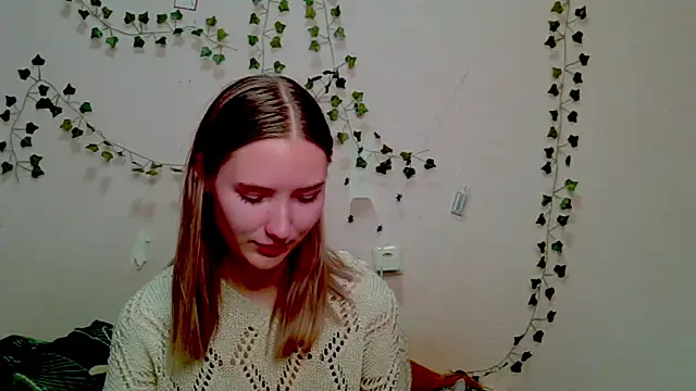 Snapshot of _kikiclark__ chatting on 11.15.25 kikiclark online show from 11.15.25