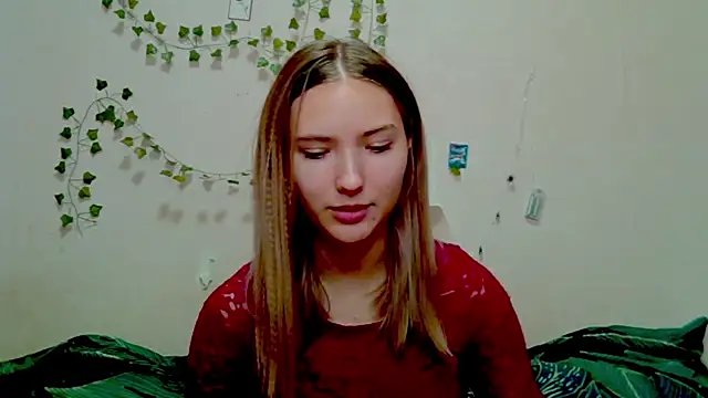 Snapshot of _kikiclark__ chatting on 11.20.25 kikiclark online show from 11.20.25