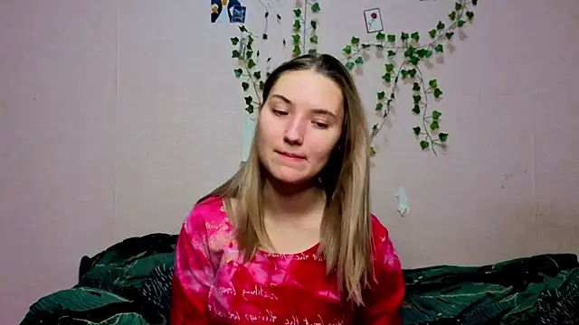  kikiclark   online show from 12.18.25