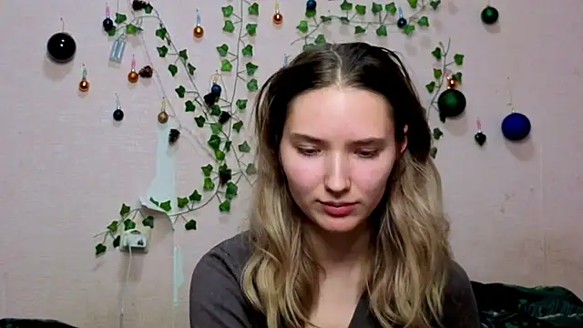  kikiclark   online show from 01.07.26