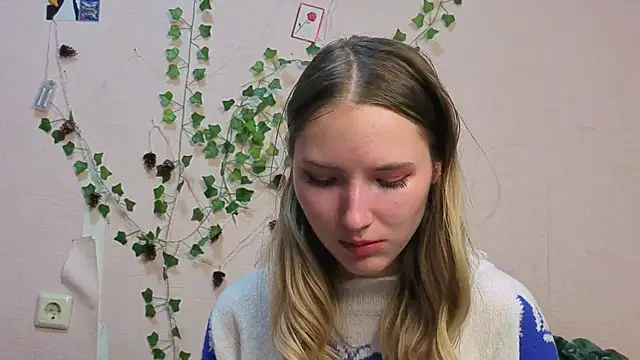  kikiclark   online show from 03.08.26