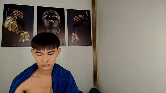 Snapshot of xxxhugecocktwinkxxx chatting on 09.13.25 xxxhugecocktwinkxxx online show from 09.13.25