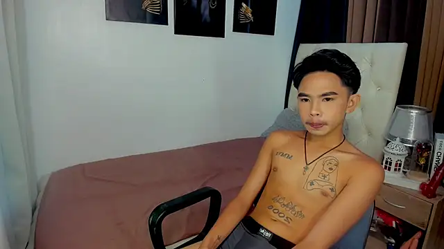 Snapshot of xxxhugecocktwinkxxx chatting on 09.18.25 xxxhugecocktwinkxxx online show from 09.18.25