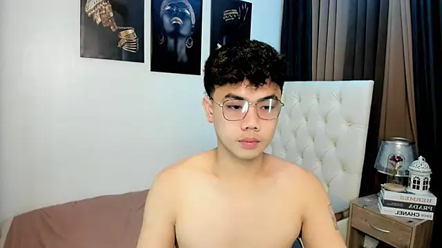 mightyhotcock online show from 10.14.25
