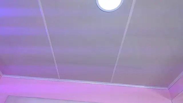 Miaa Smithh   online show from 10.27.25