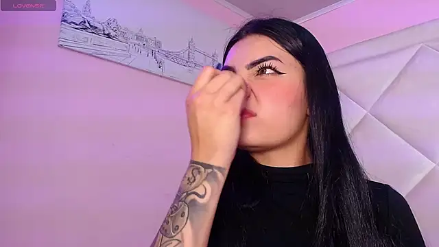 Miaa Smithh   online show from 03.13.26