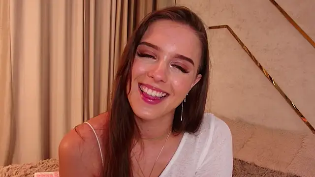 Olivia Mourr online show from 11.21.25