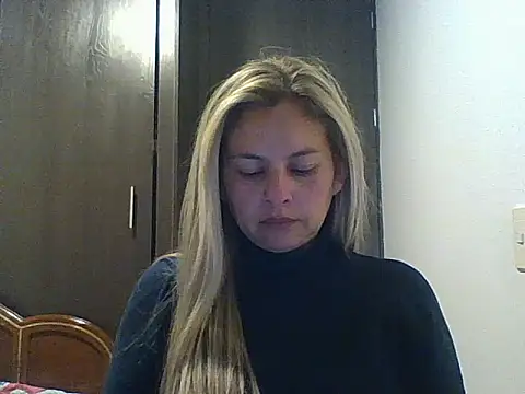 Valery  Rouse  online show from 09.19.25