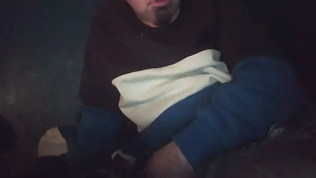 Snapshot of GeilerHSVFAN1989 chatting on 10.29.25 GeilerHSVFAN1989 online show from 10.29.25