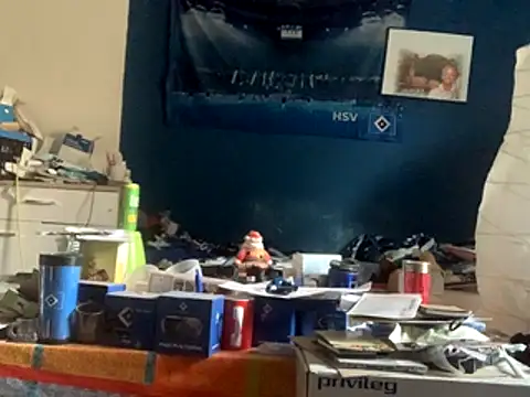 Snapshot of GeilerHSVFAN1989 chatting on 11.12.25 GeilerHSVFAN1989 online show from 11.12.25