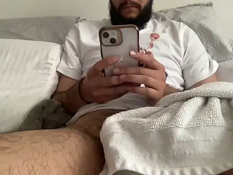 Snapshot of Superwow54 chatting on 12.14.25 Superwow54 online show from 12.14.25