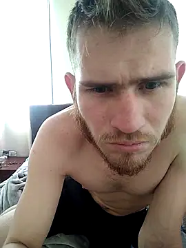 Snapshot of hgtrok chatting on 12.17.25 hgtrok online show from 12.17.25