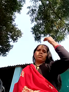 Snapshot of Hot-honi chatting on 11.23.25 Hot-honi online show from 11.23.25