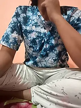 Snapshot of Hott_Archana chatting on 10.14.25 Hott Archana online show from 10.14.25