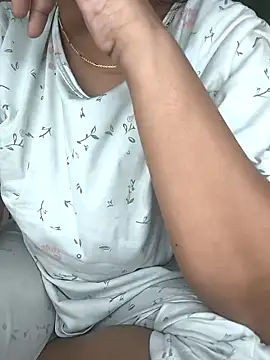 Snapshot of Hott_Archana chatting on 11.08.25 Hott Archana online show from 11.08.25