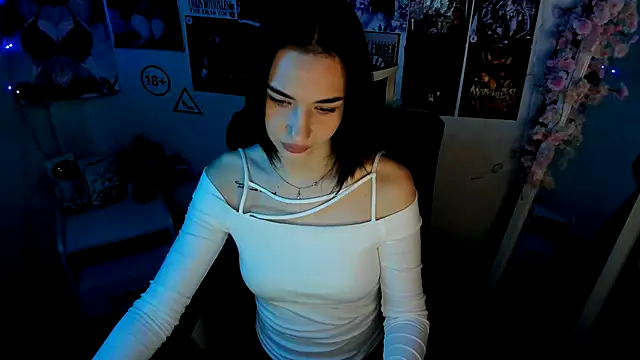 Bella Night4 online show from 12.14.25