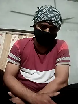 Snapshot of Manjit009 chatting on 12.04.25 Manjit009 online show from 12.04.25