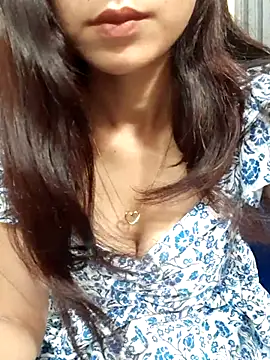 Snapshot of siya_rani67 chatting on 10.17.25 siya rani67 online show from 10.17.25