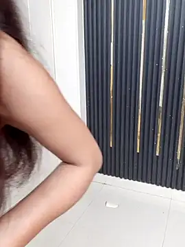 Snapshot of siya_rani67 chatting on 10.18.25 siya rani67 online show from 10.18.25