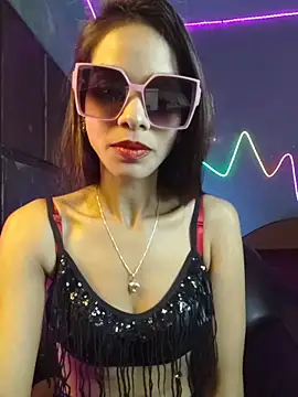 Snapshot of royeoy22 chatting on 04.11.26 royeoy22 online show from 04.11.26