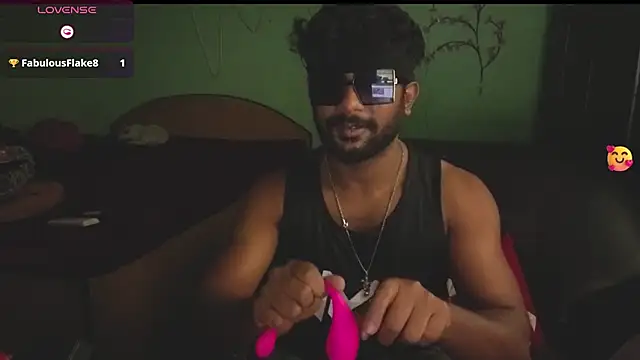 Snapshot of royeoy22 chatting on 04.13.26 royeoy22 online show from 04.13.26