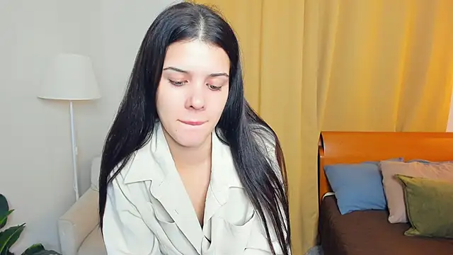 JoCauterucci online show from 11.01.25