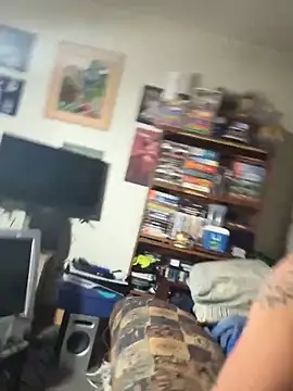 Stephanie1984 online show from 12.18.25